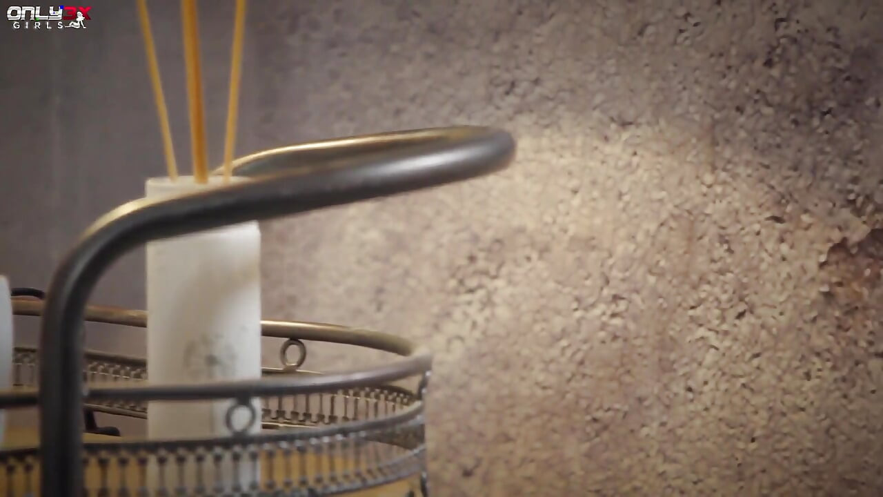 Shalina Devine yang penuh nafsu melancap sebelum waktu mandi