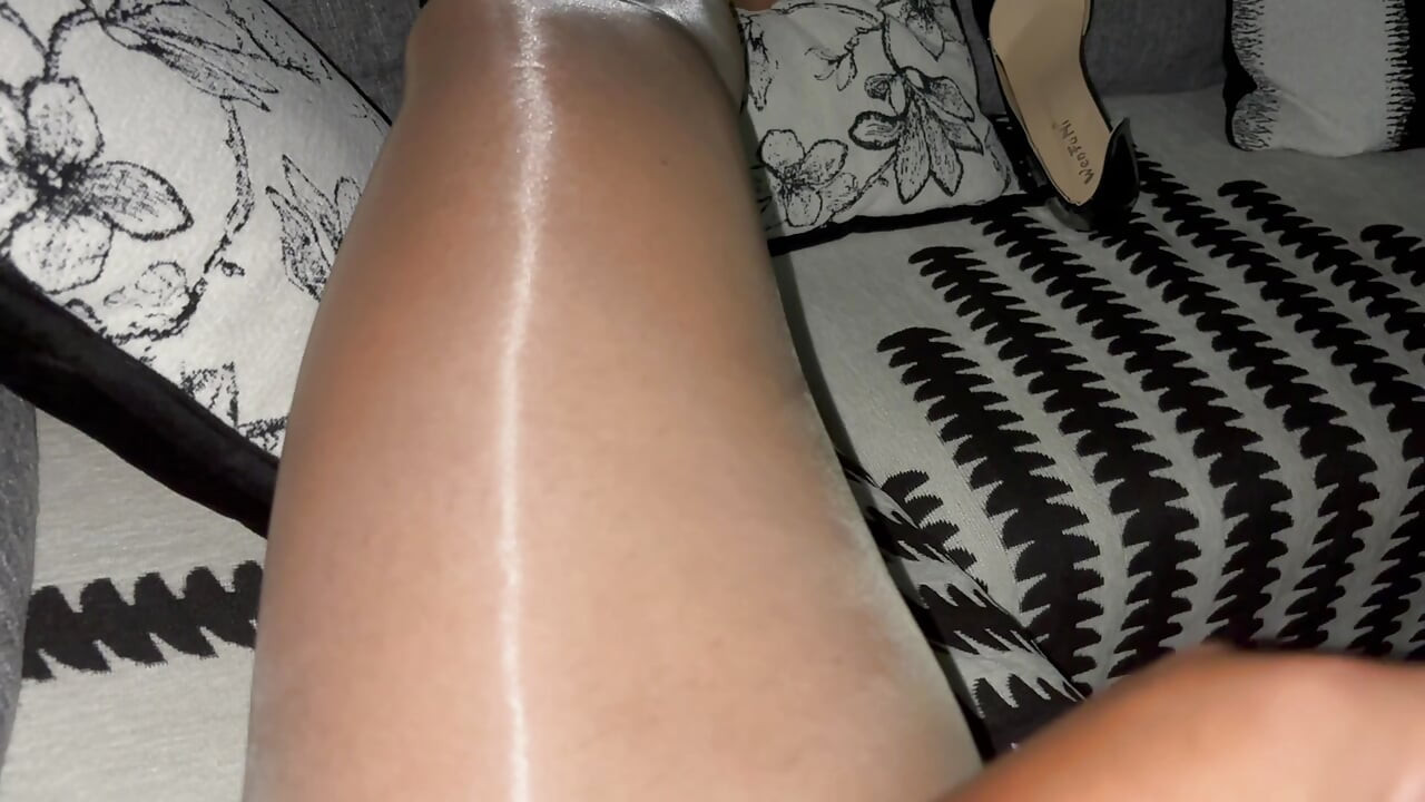 That PANTYHOSE feeling