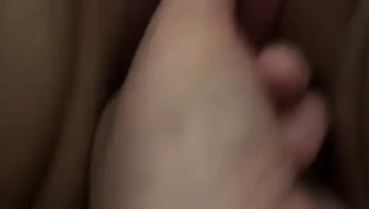 Çalışın ve cıvırlayan şişkinliğe yumruk yapın
