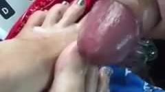 Busting my nut all over her toes