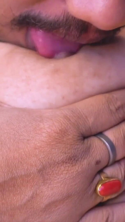 زوجان متزوجان حديثا يمارسان الجنس الرومانسي الساخن | مقطع 1