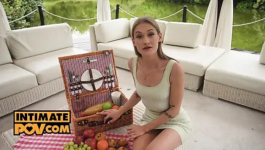 Tiffany tatum, black angel dan peach lollypop berbagi stormy afternoon