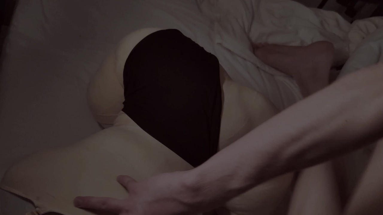 Svršavanje duboko unutra bilo je tako dobro