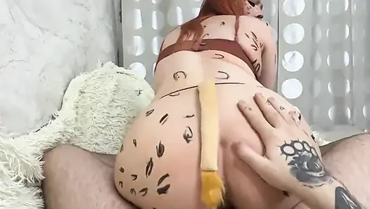 Ungewöhnliches mädchen. Dicke titten. Ungewöhnlicher fetisch. Viel sperma.