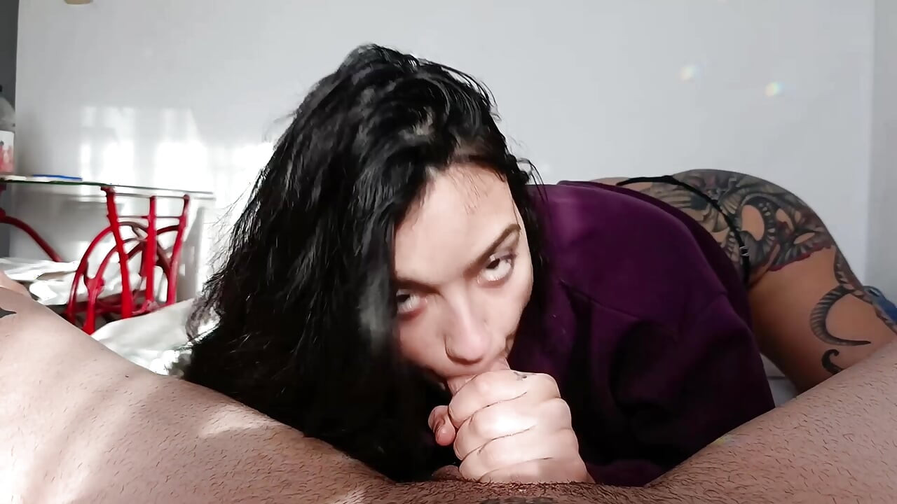 내 친구가 여자친구가 바람을 피웠다고 말해줘! 그리고 나는 그녀를 가장 친한 친구처럼 빨았어