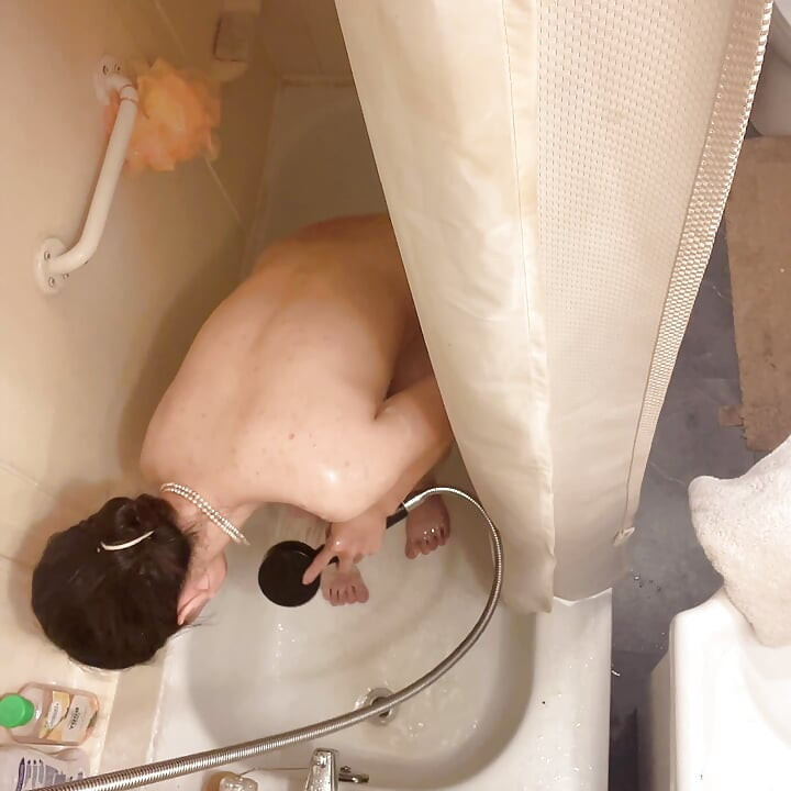it is hot day today hana shower