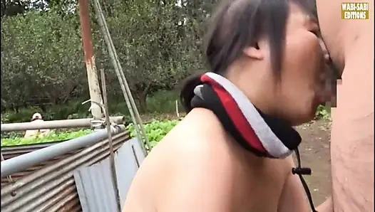 Pelarian pedesaan di mana wanita dewasa yang bersemangat bebas menerima kebebasan dewasa udara terbuka -adegan.3