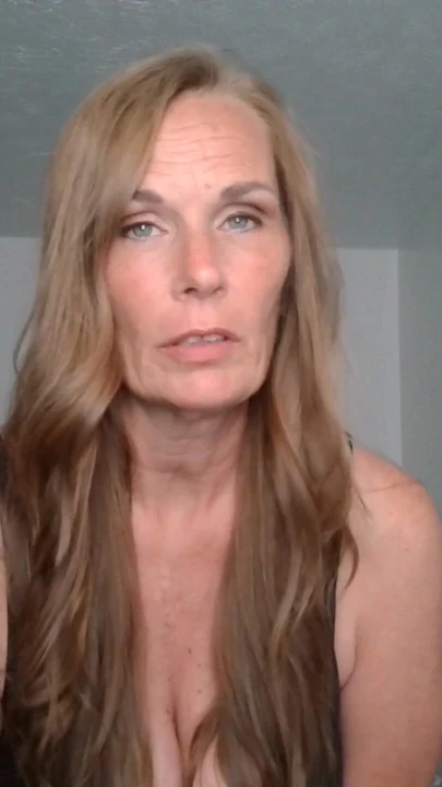 Must-see moment from "Hot Milf give JOI and cum countdown"
