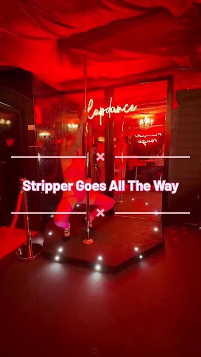 Stripperin Geht Den Ganzen Weg