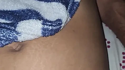 Pacarku pengen seks threesome aku dan bonekanya