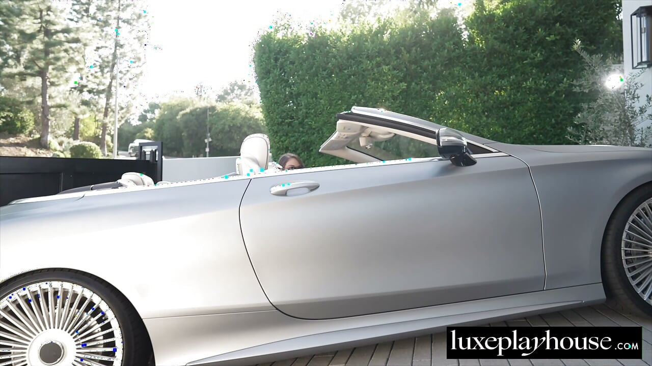 LUXEPLAYHOUSE Influencer de cuerpo perfecto Gizelle Blanco se deja abrir su coño apretado