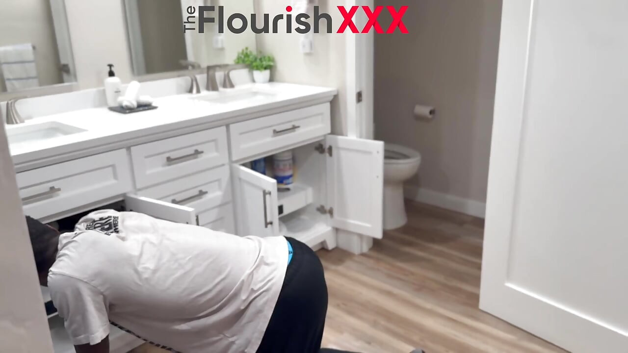 Nyla Nixie 1st Ever Pro Shoot in the Plumber and Me