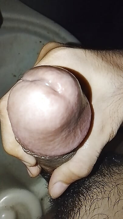 My hard cock want to cum inside your pussy or assI like to show you my masturbation  See my masturbation and follow me