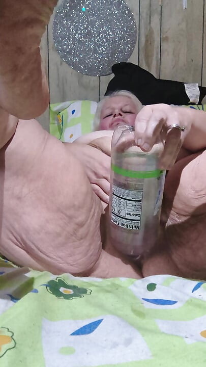 Damn She's Fucking a Bottle