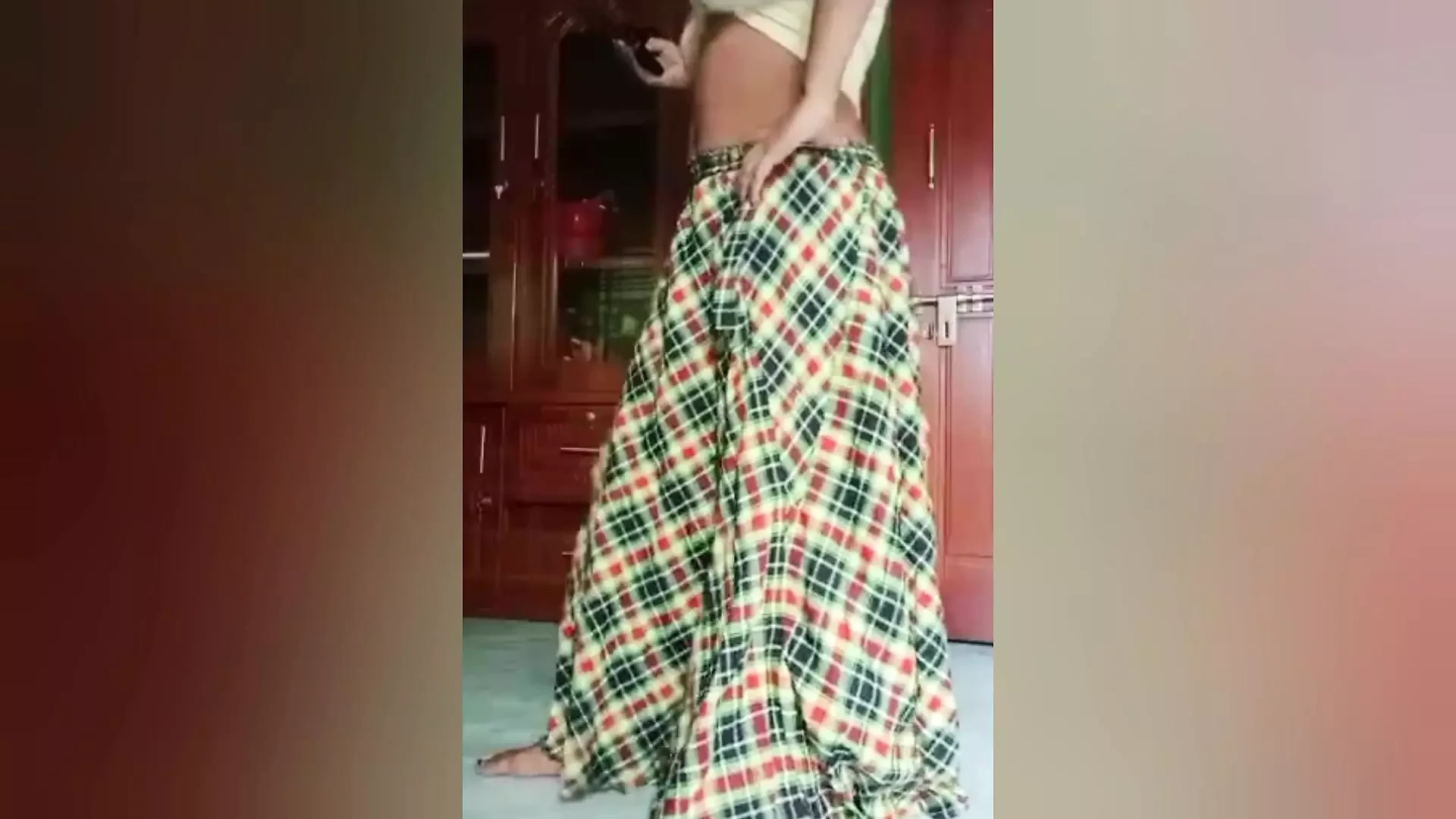 Awek India menari panas
