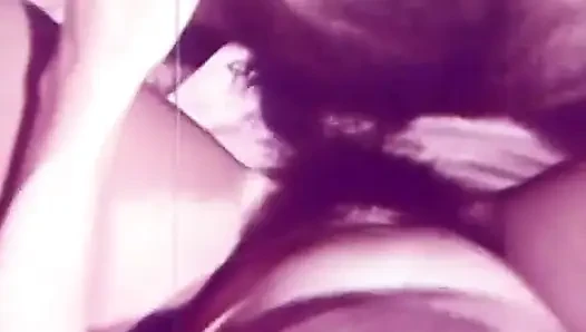 Jilat memek sambil fingering memek sampai orgasme