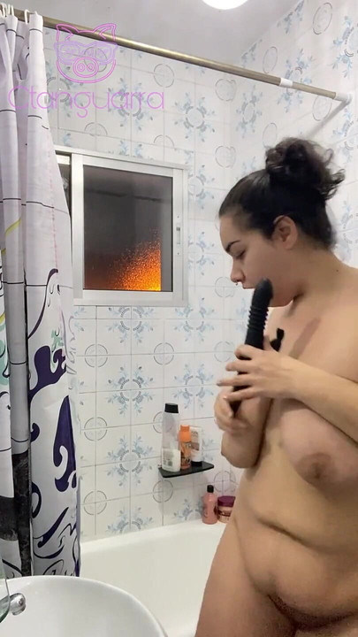 Ctanguarra se prljavo zabavlja prije tuširanja
