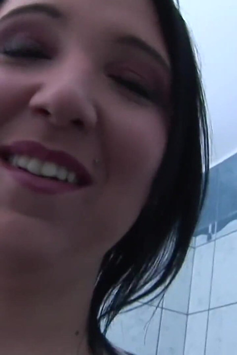 Roberta and Katalina pleasure each other with fists