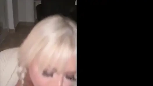 Emma stone lagi asik ngocok pov