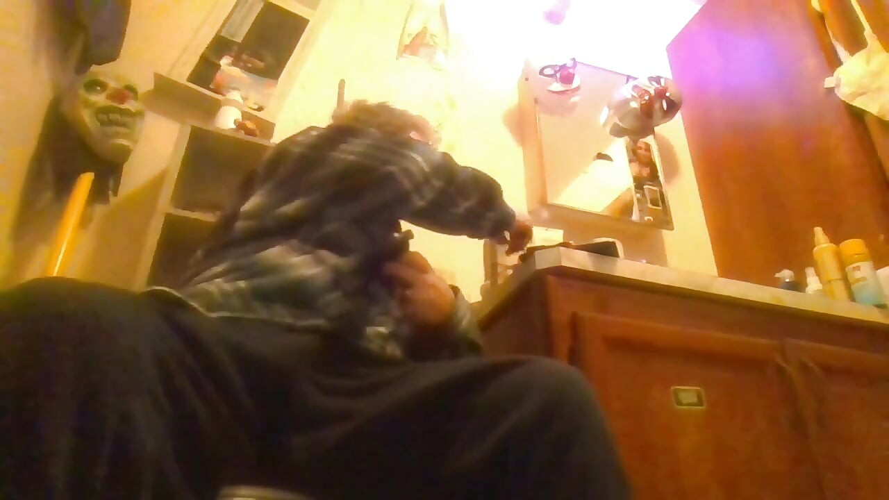 Nadržená vnadná Autie si sama prstí