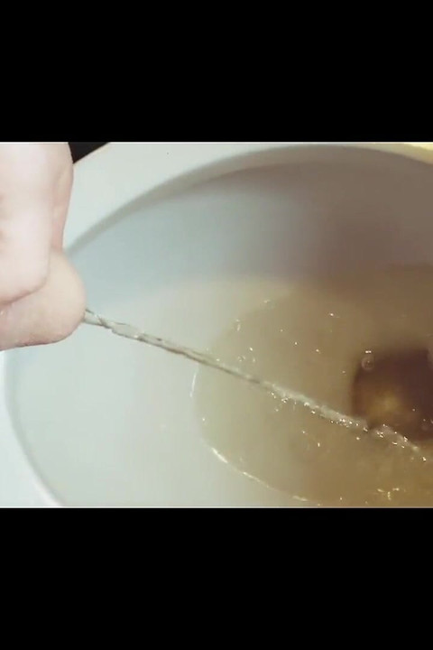 你爸爸为你撒尿