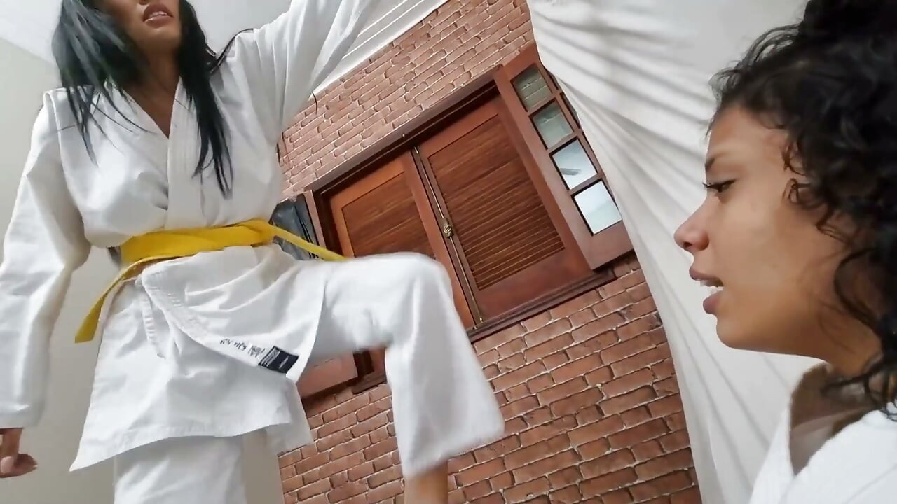 Karate lucha con chicas - las mejores chicas de Karate Domiantion en acción