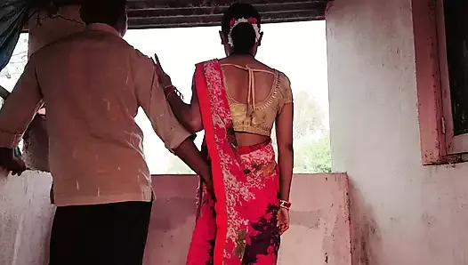 Pati ke jane bad Bhabhi ko devar ne choda