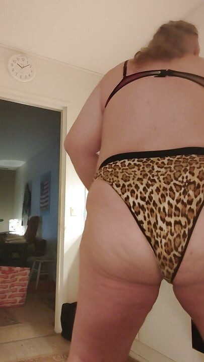 갱스타즈 섹시 통통한 엉덩이와 찐 젖탱이