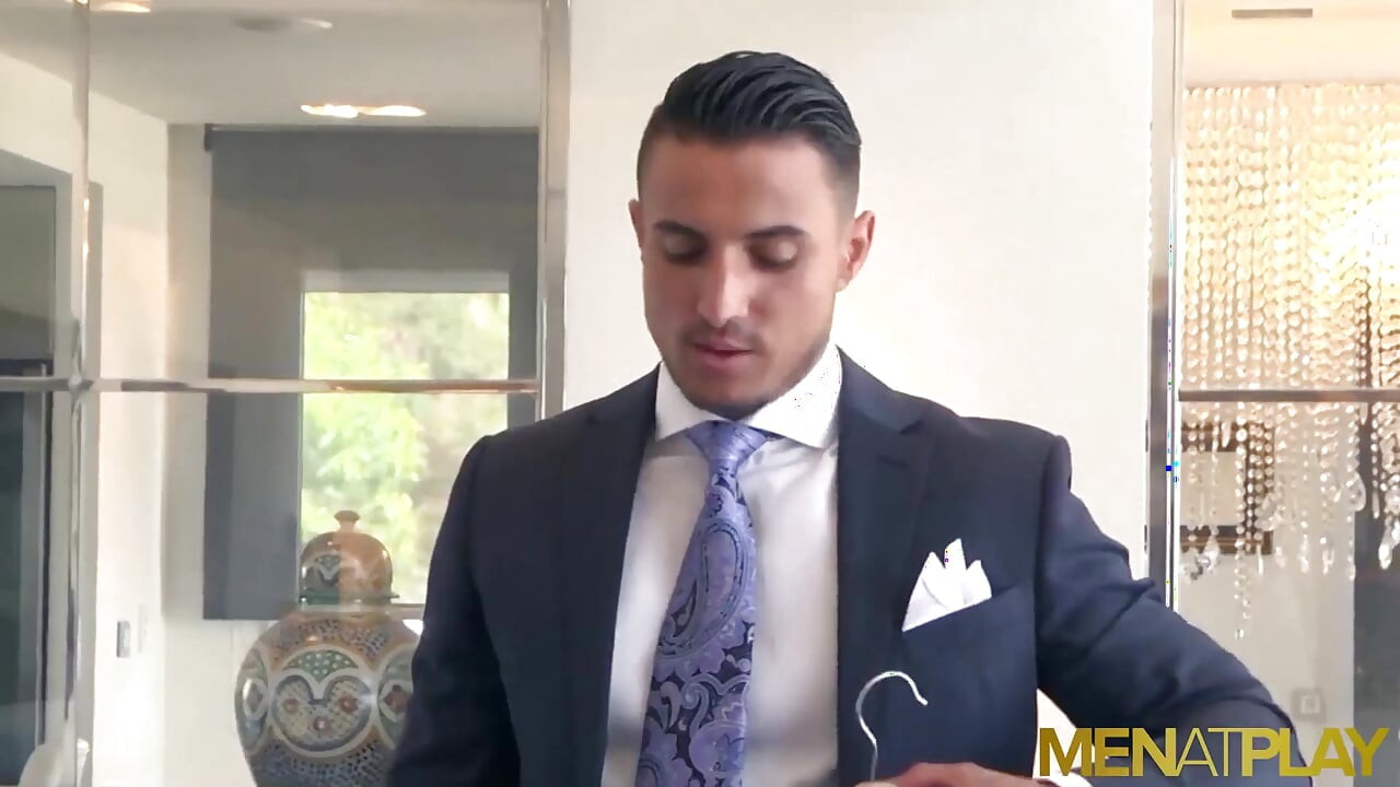 MENATPLAY - Blond hunk Johan Kane anal fucks Latino Klein Kerr