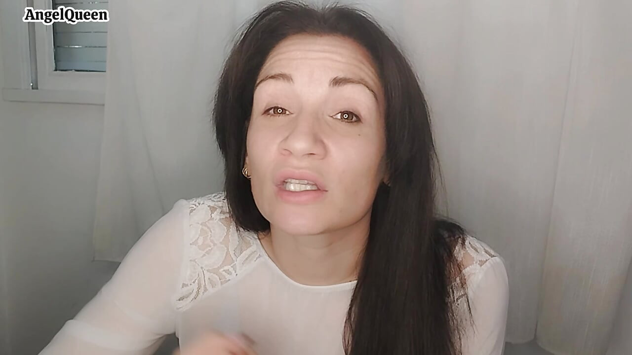 Psicóloga humilha virgem de 38 anos e ordena que ela se masturbe em femdom JOI com humilhação
