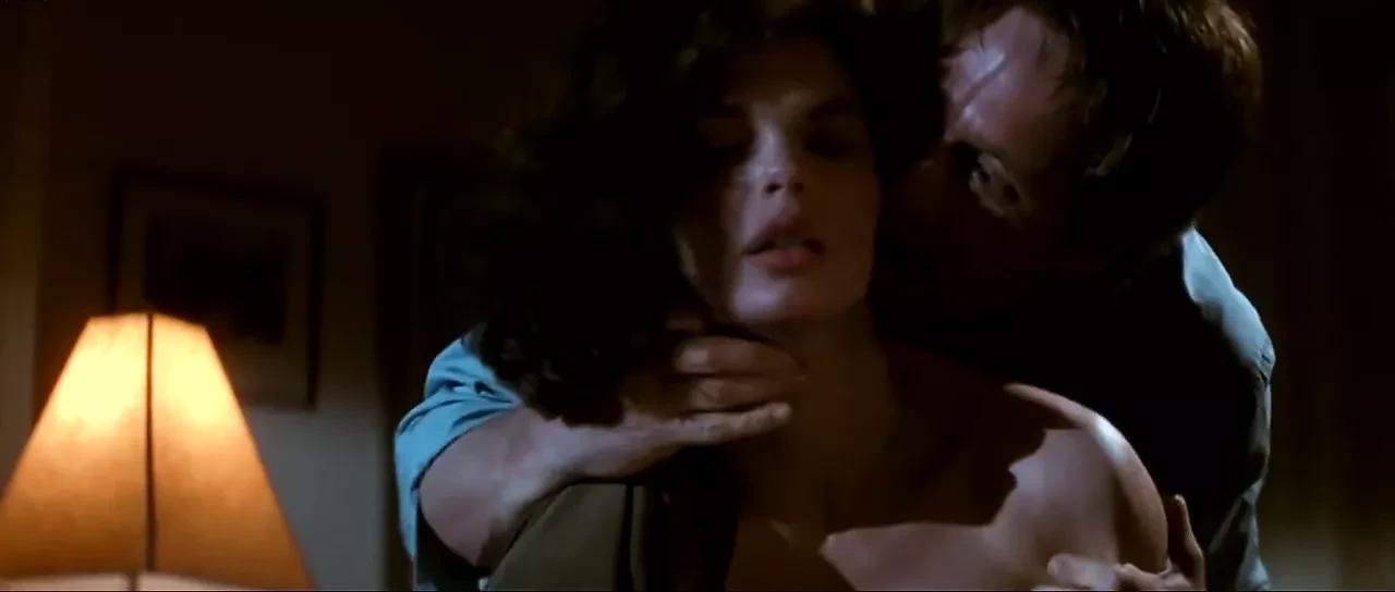 Jeanne Tripplehorn - ''基本本能''（未分级）