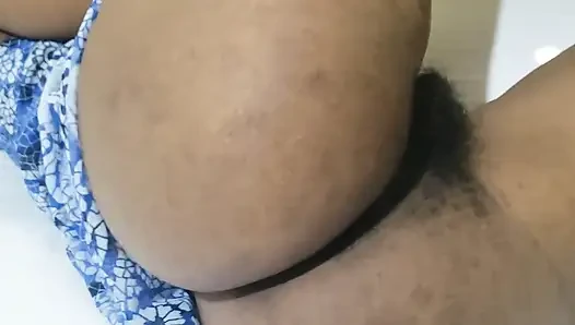 Seksi üvey annenin götünü götten sikmek istiyorum