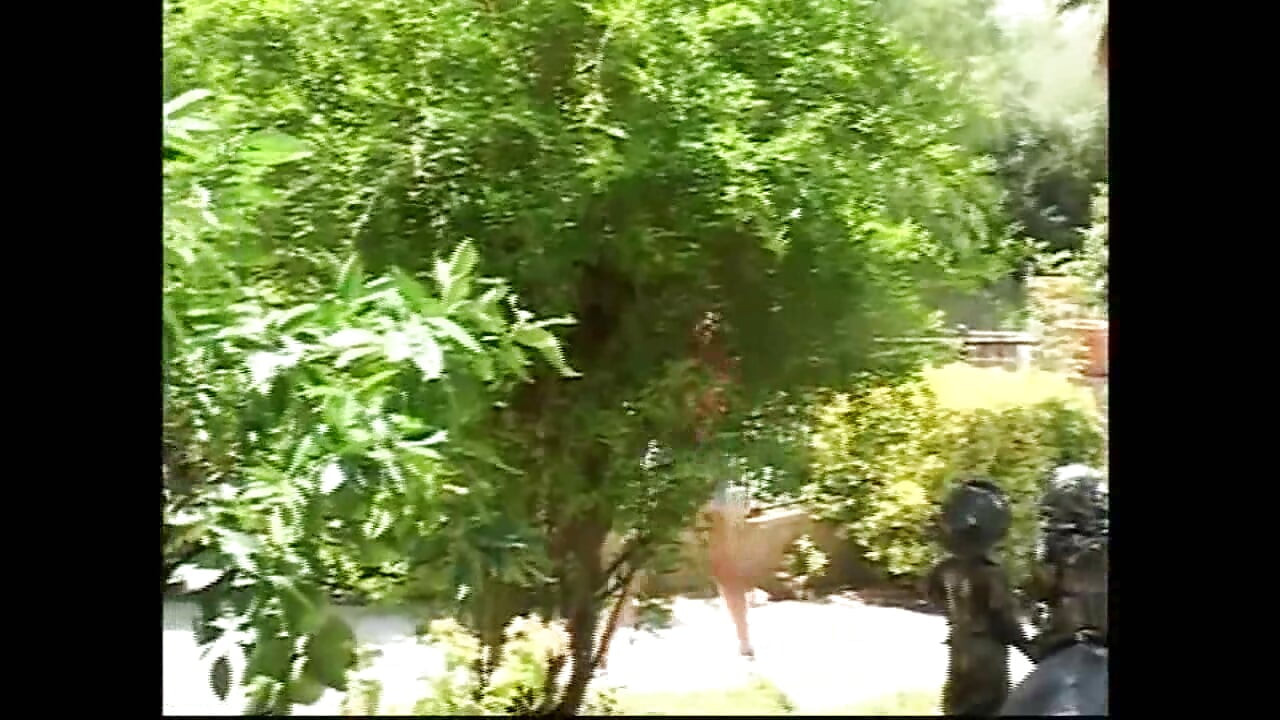 Gadis remaja kulit hitam dengan toket kecil yang aduhai dientot habis-habisan sama kontol raksasa pria kulit hitam