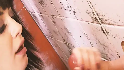 Грязные дыры, сцена-1 грудастая брюнетка в нижнем белье занимается сексом в глорихол и получает камшот на лицо