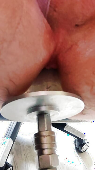 Reality footage: hardcore anal penetration without pause
