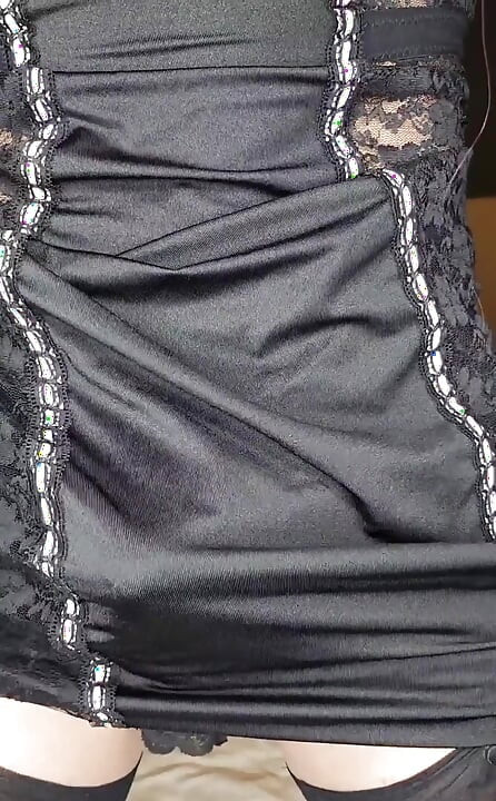 मेरी नायलॉन बुत में लिप्त - मेरी पोशाक के तहत मैं क्रॉचलेस नायलॉन अंडरवियर पहन रहा हूं, नायलॉन फ्रेंच नाइकर, नायलॉन दस्ताने, पूरी तरह से