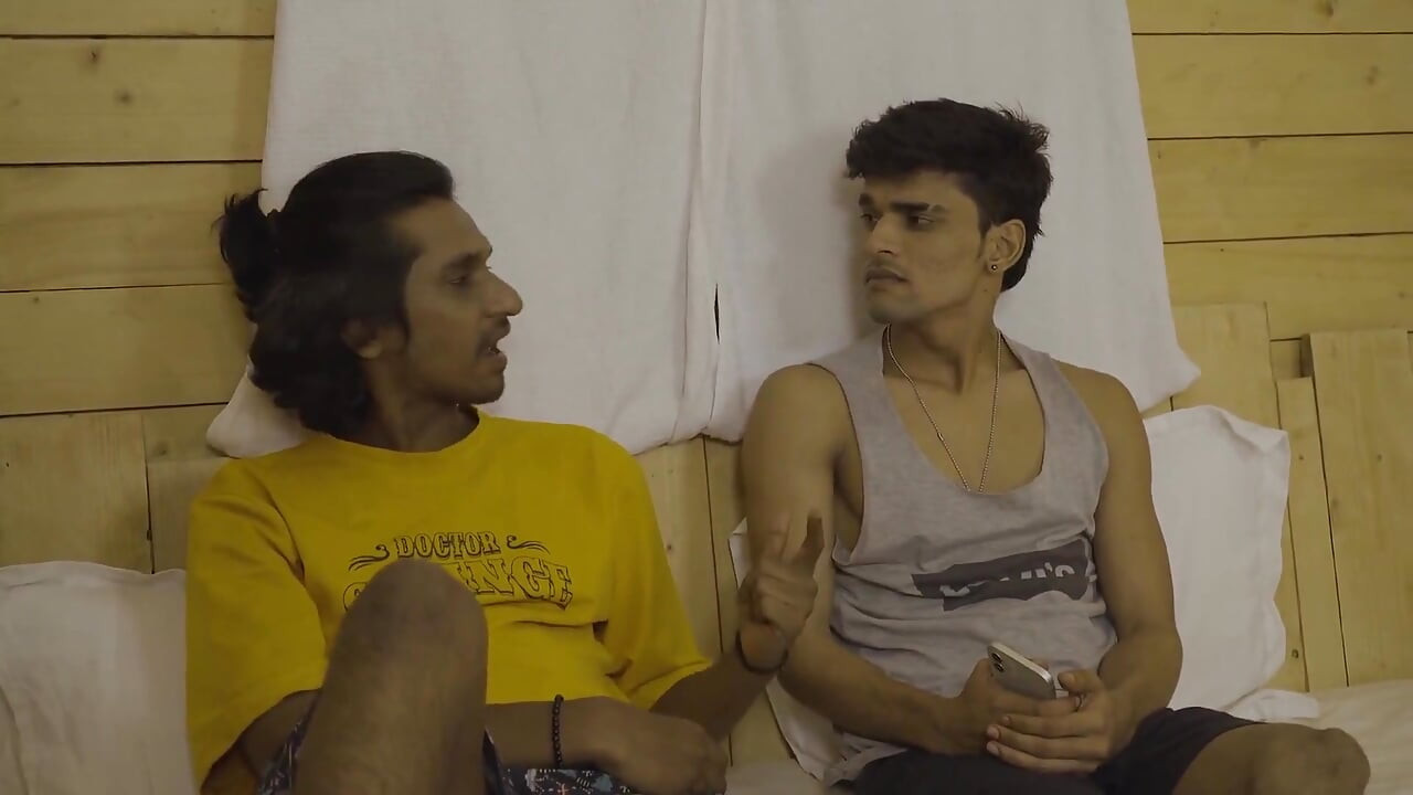 Two Freinds Fucked Their Sexy Hot Best Freind in Their Hostel Room, Hardcore Threesome
