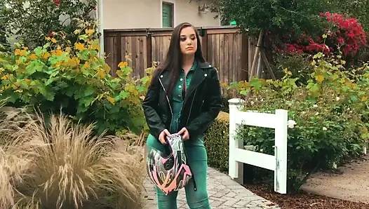 Transfixed - Cheating GF Gia Paige Almost Caught Fucking Aubrey Kate