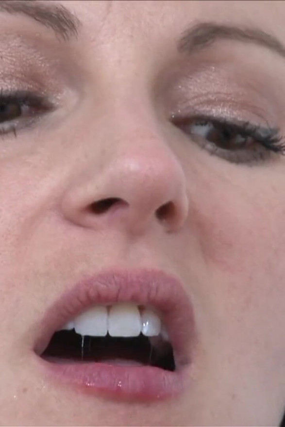 热辣的Lez群交派对的完美女孩