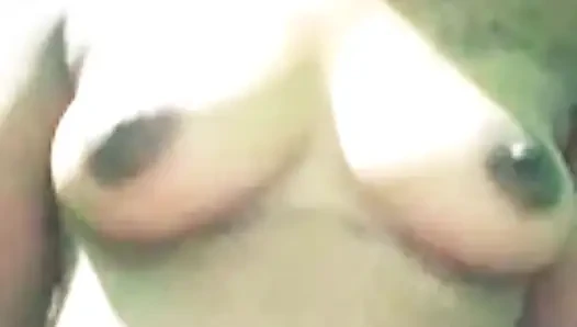 Kız arkadaşın eşleşen kıyafetleri çevrimiçi