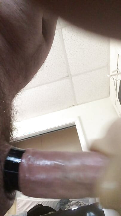jerking off with the handy w mouth stroker