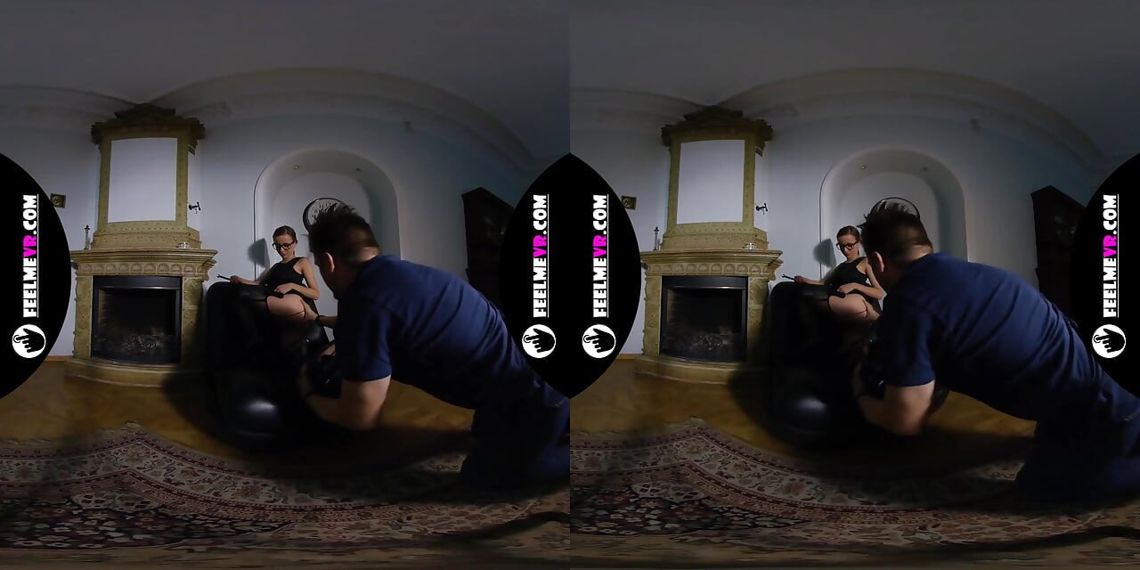 Paula Big Tits Babe Slapping Herself in Old House Vr180 Photo Session Backstage
