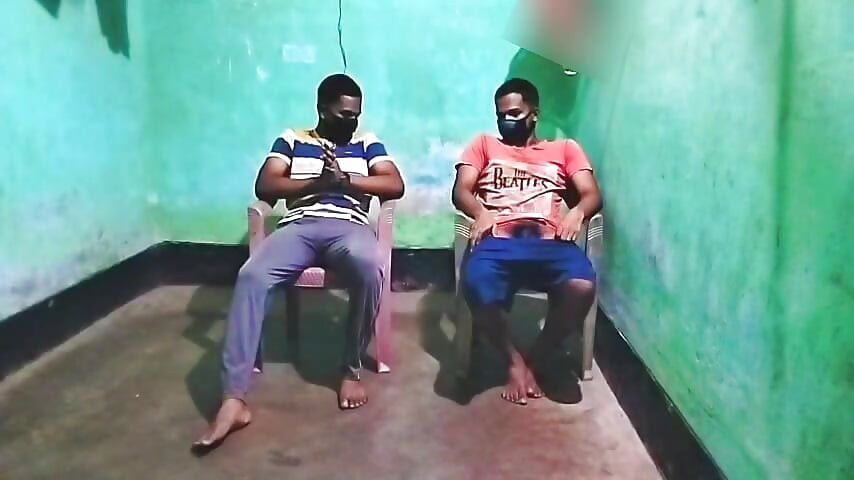 Sexual tension between friends (Gay Reality Story)