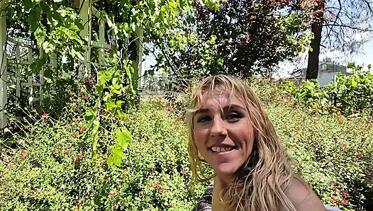 I Squirted and Got Huge Facial Outdoors