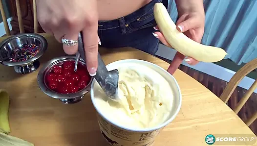 The ultimate banana split