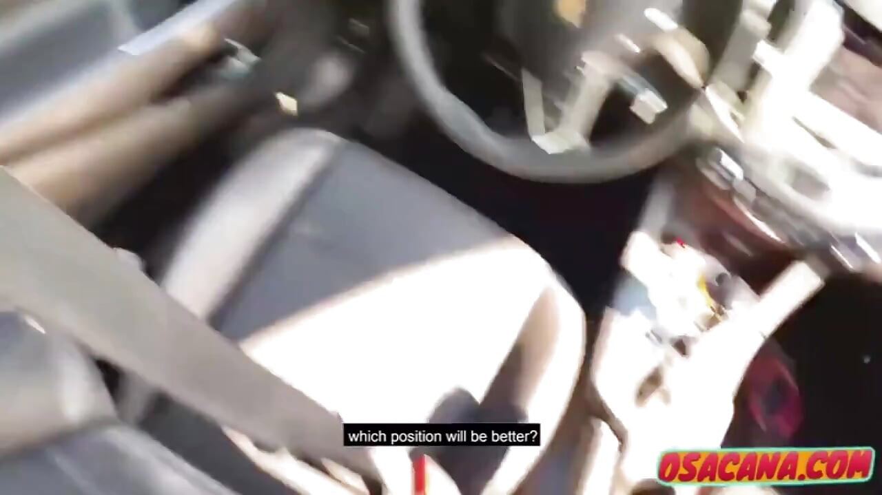 Young Man From the Countryside Sex in the Car Were Caught in the Jump