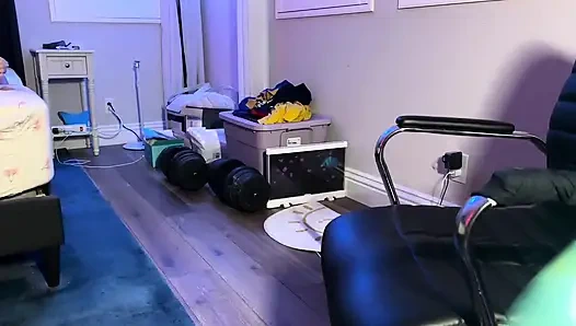 Вкусный Jimmy Делает Шлюховатой Kitty Его Секс-игрушкой В Комнате Удовольствий