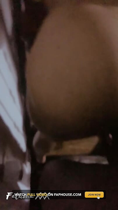 Babamın yarağı beni her zaman sert okşuyor