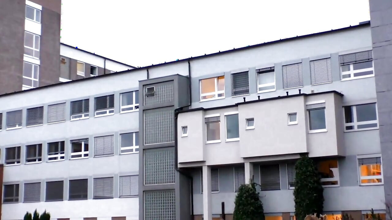 Crno-bela pička jebanje fetiš pišanja u bolnici