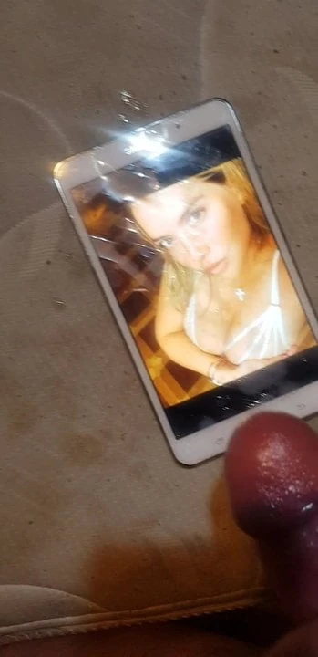 WANDA NARA CUM TIBUTE